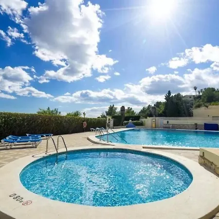 Holiday home 4 Persoons Met Gemeenschappelijk Zwembad *
