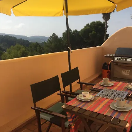4 Persoons Met Gemeenschappelijk Zwembad Holiday home